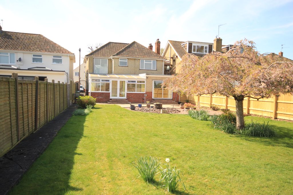 Property photo 2 of 24