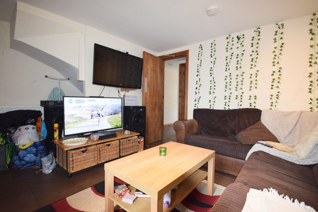 Property photo 1 of 13 Photo 3