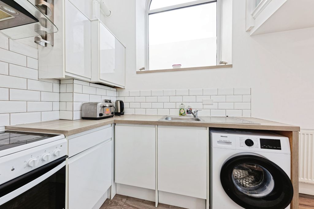 Property photo 3 of 16 Img_4639_Rw