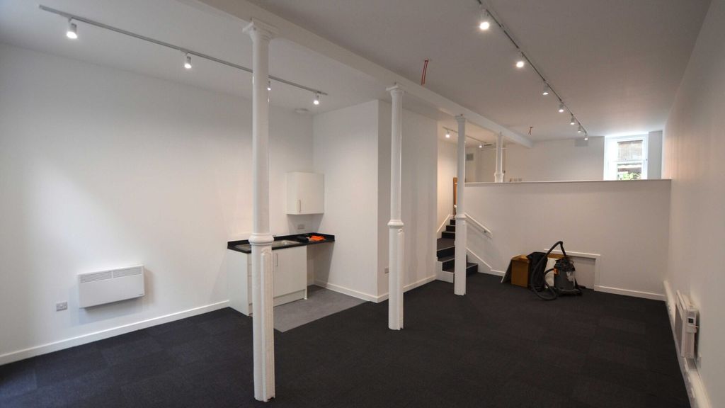 Property photo 3 of 6 Allied-Surveyors-Scotland-1 Quayside Street, Edinb