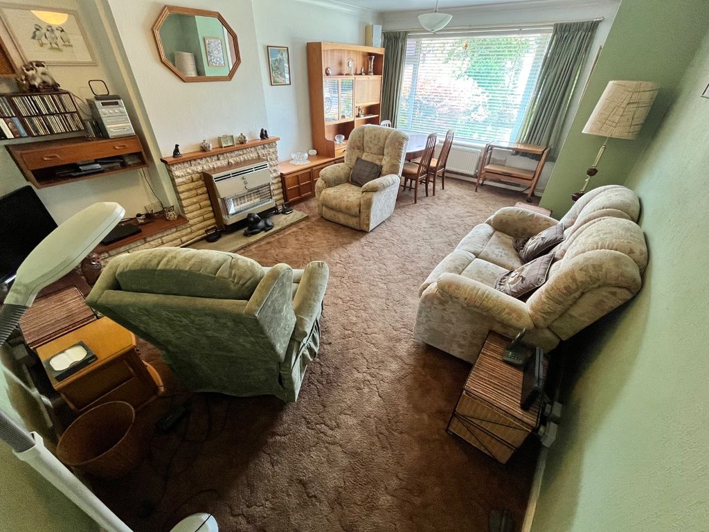 Property photo 2 of 9 3919911