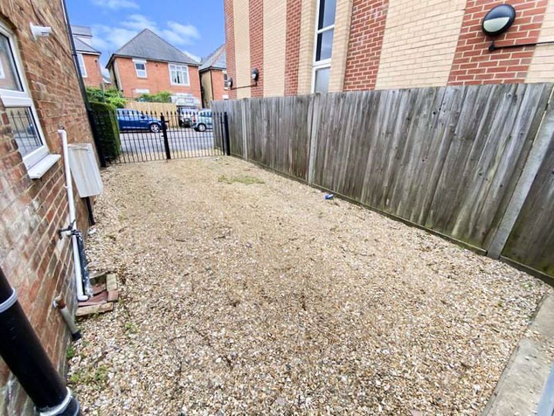 Additional image 5 of 6 bed detached house to rentWaterloo Road, Winton BH9