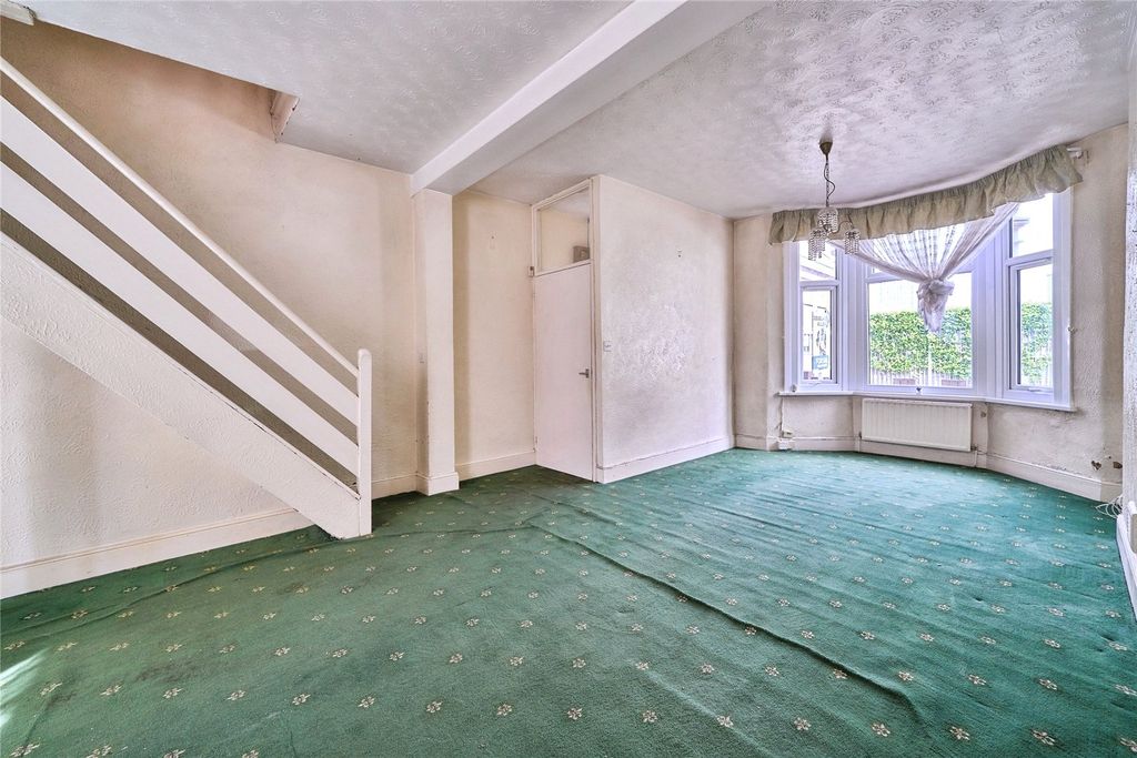 Property photo 2 of 13 Picture No. 01