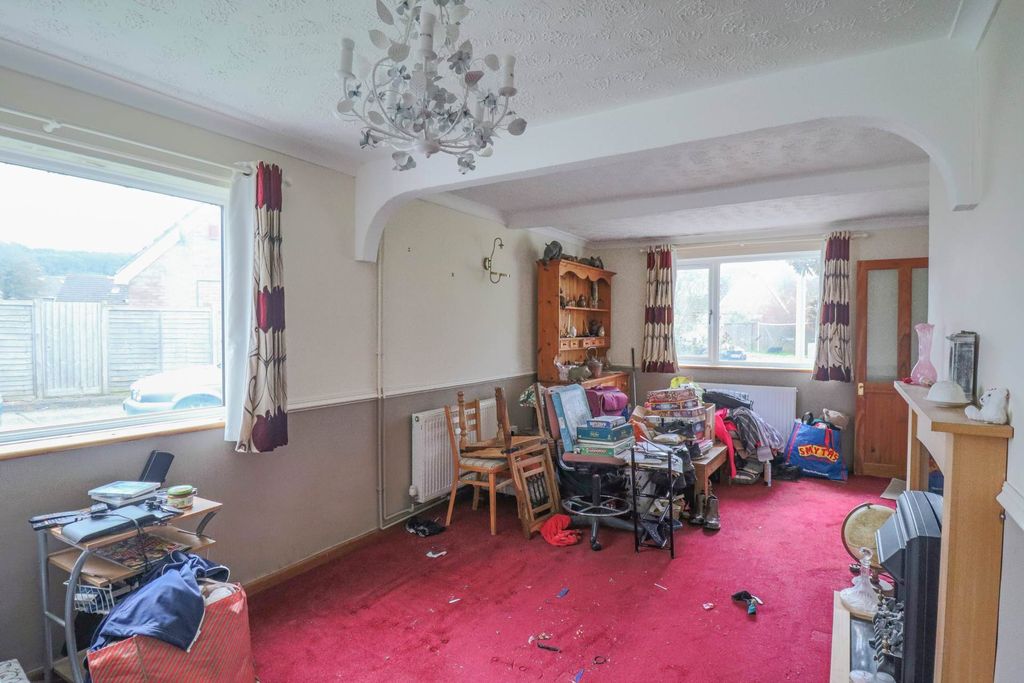 Property photo 3 of 13