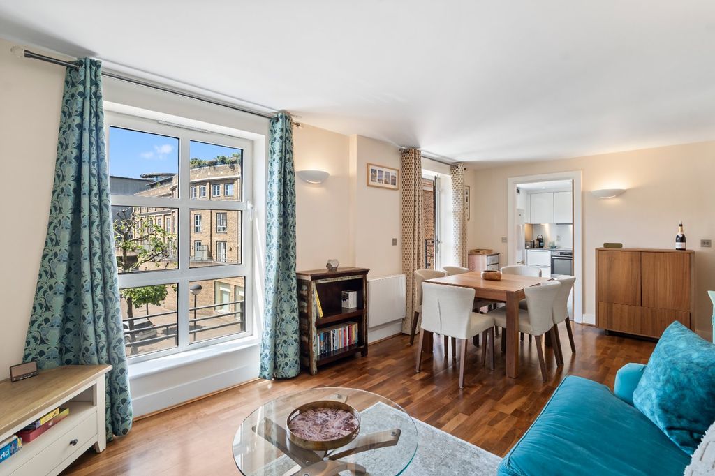Property photo 1 of 19