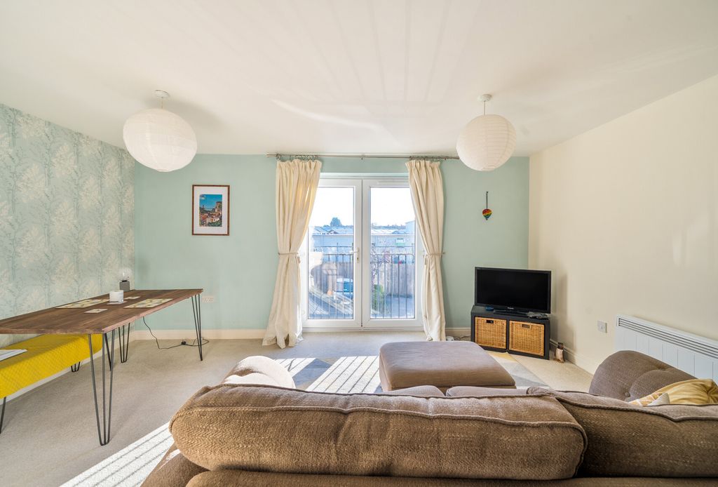 Property photo 2 of 8 Picture 2