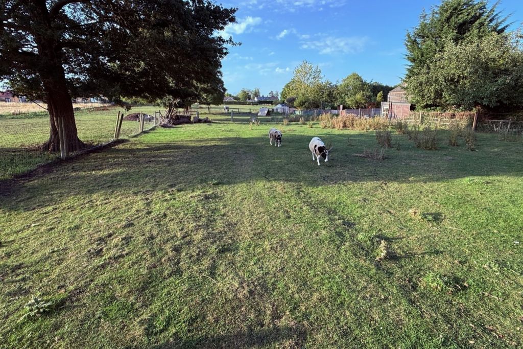 Property photo 2 of 32 2