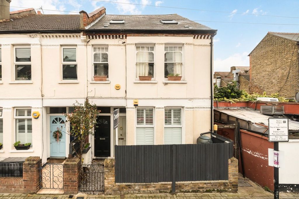 Property photo 1 of 6