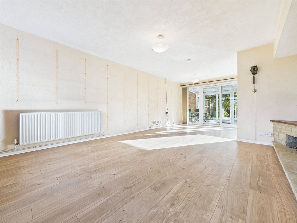 Property photo 3 of 17 Picture No. 18