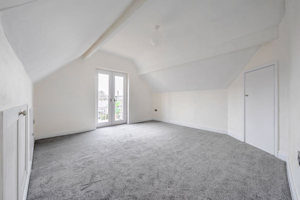 Additional image 11 of 3 bed flat to rentSpringfield Avenue, Harrogate HG1