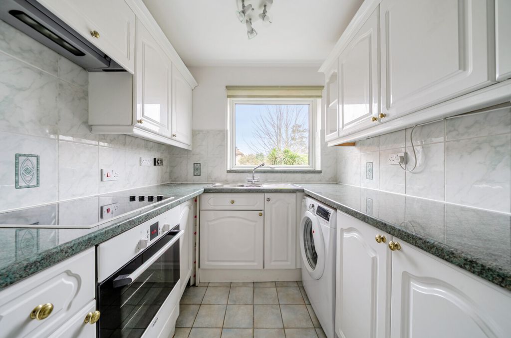 Property photo 3 of 13