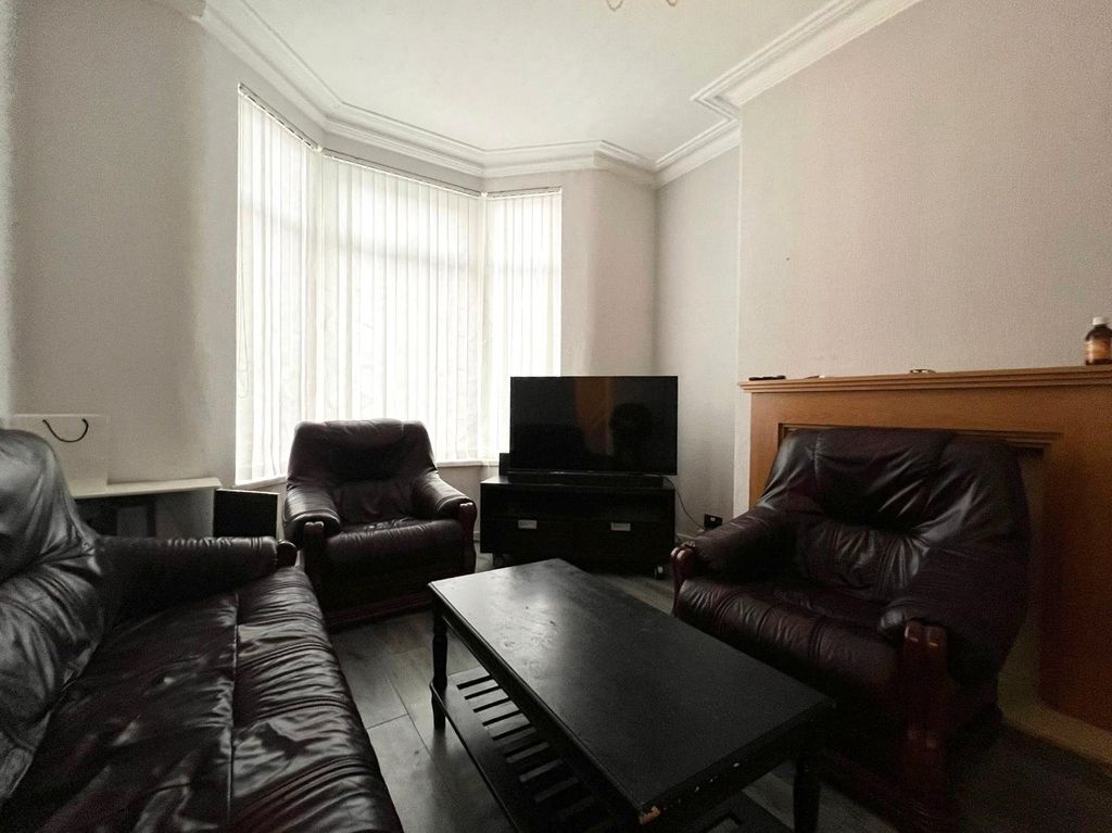 Property photo 3 of 8 Picture No. 08