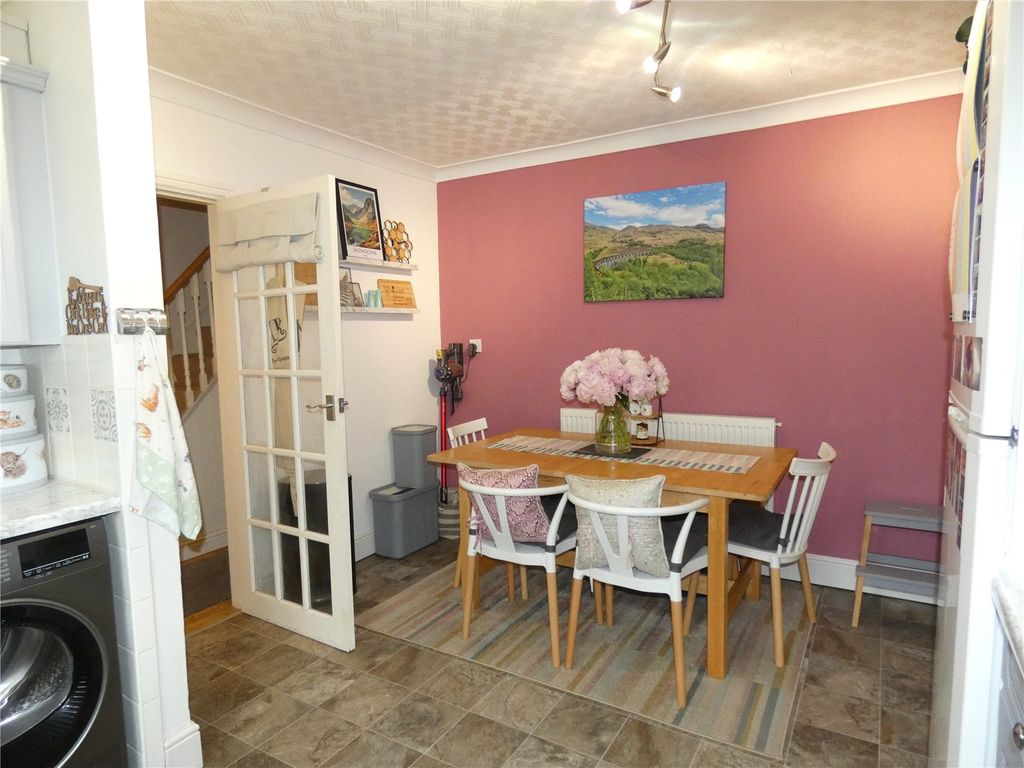Property photo 3 of 19 Picture No. 11