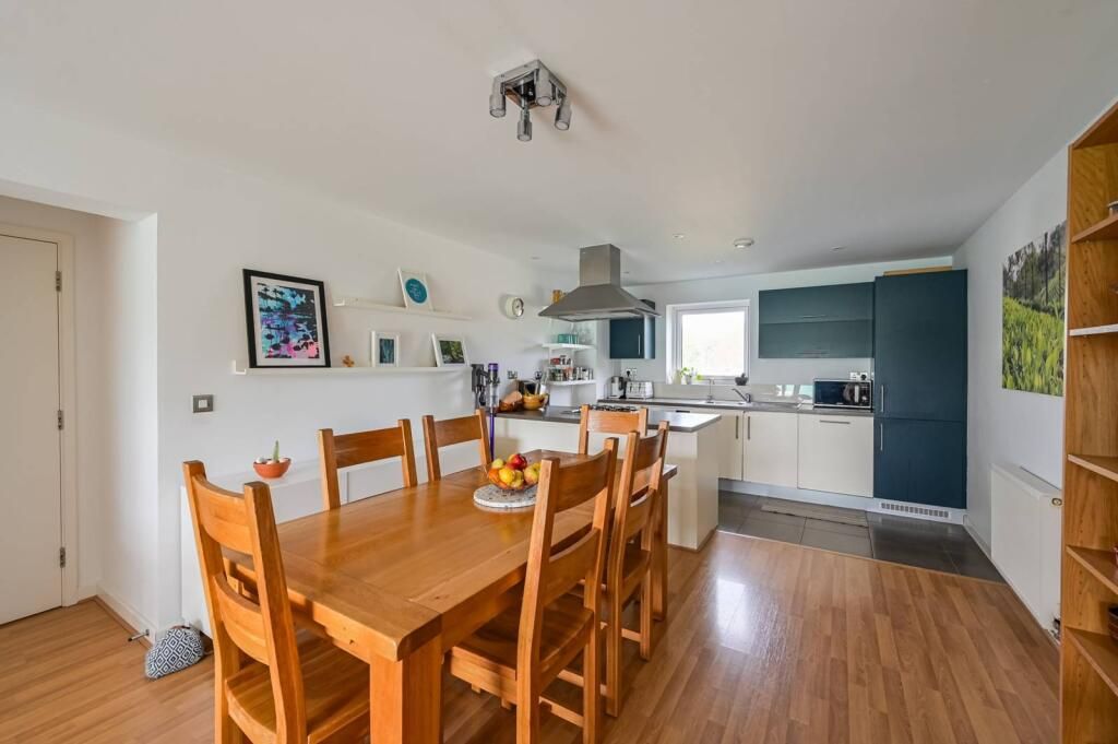 Property photo 3 of 22 Photo 2