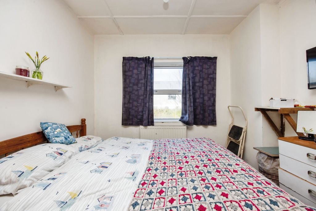 Property photo 2 of 17 Photography