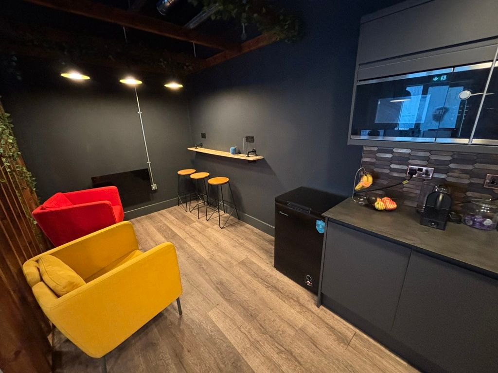 Property photo 3 of 7 Photo 2