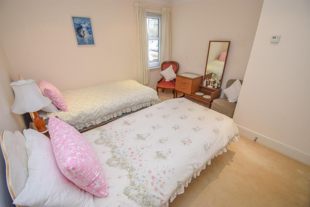 Additional image 18 of 2 bed flat for sale3 Islands House, Islands Court, Islands Bank Road, Inverness IV2