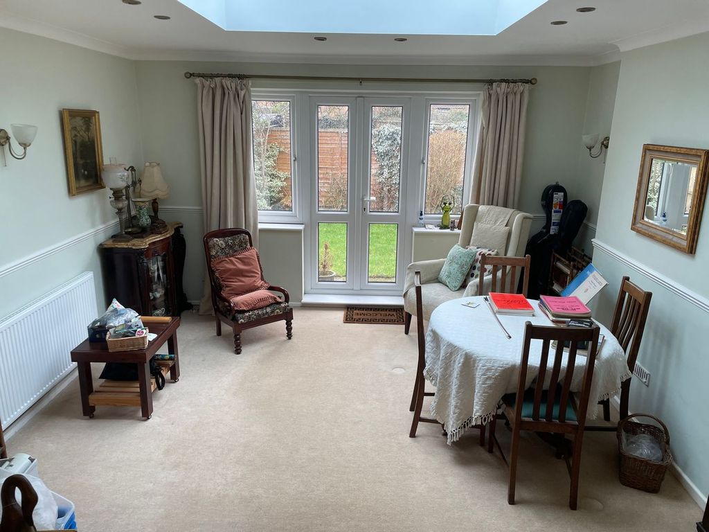 Property photo 3 of 11