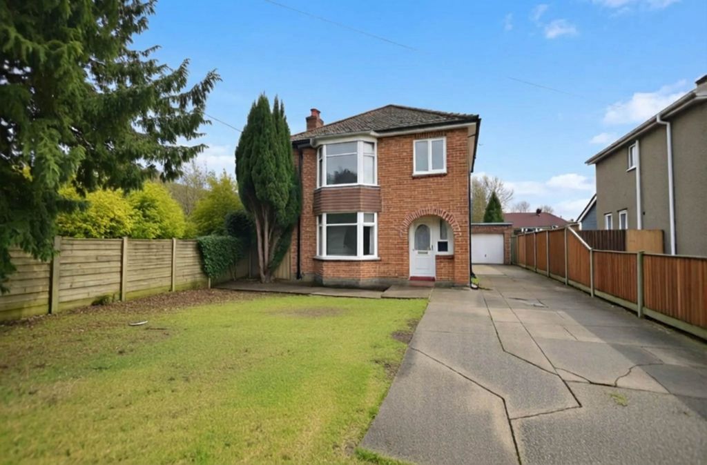 Property photo 1 of 11