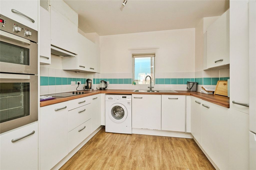 Property photo 3 of 17 Picture No. 07