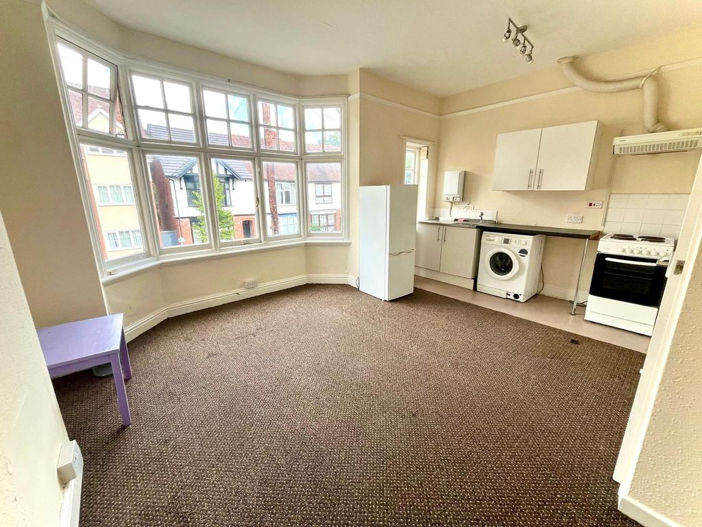 Property photo 1 of 4