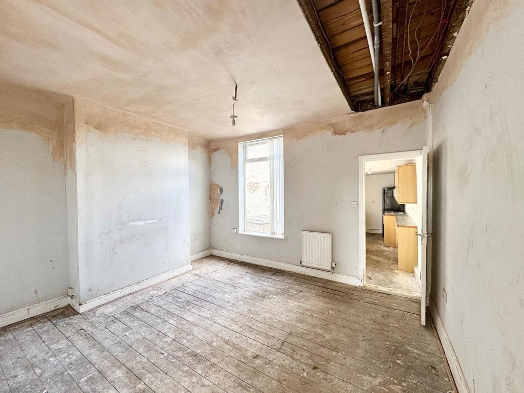 Property photo 3 of 8 Diner