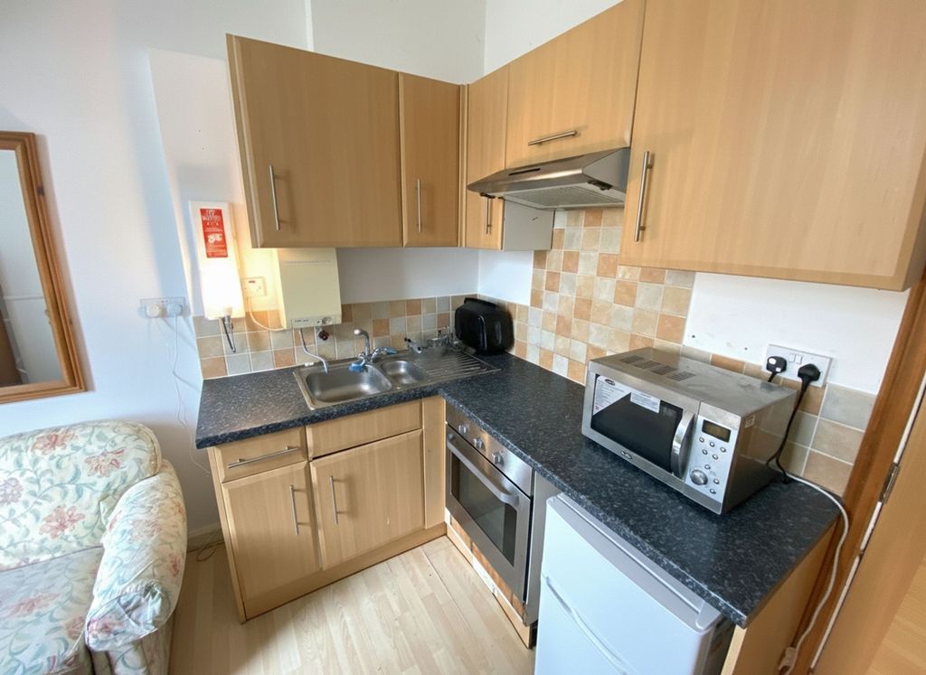 Property photo 2 of 4