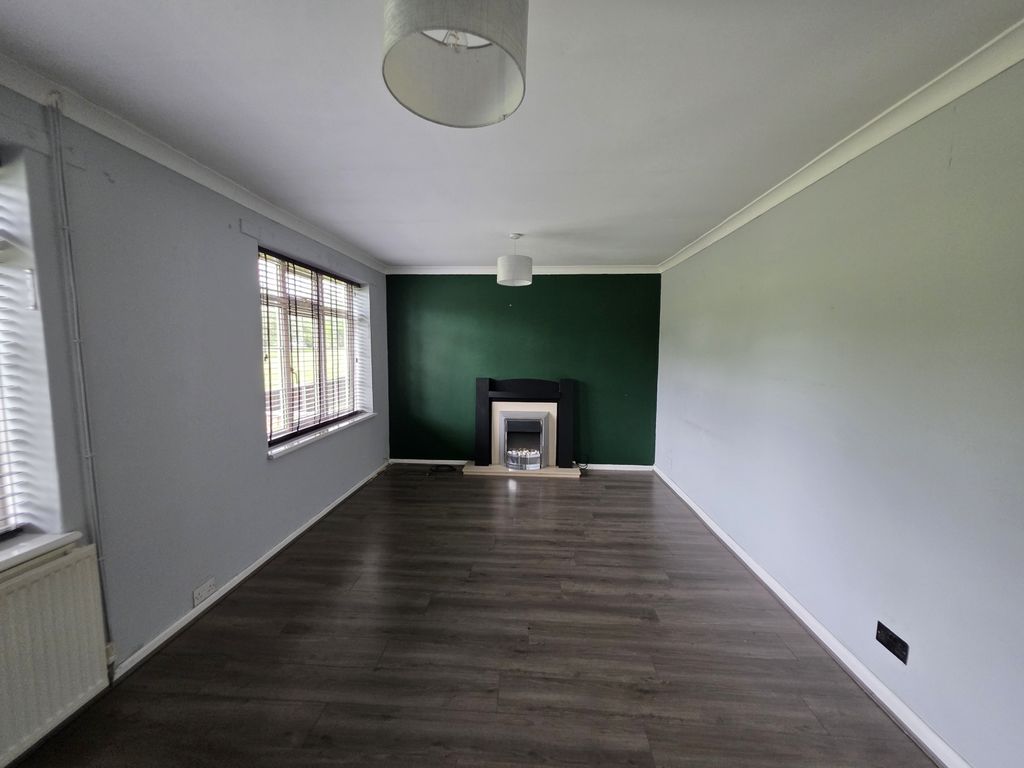 Property photo 2 of 8 20260629_124719