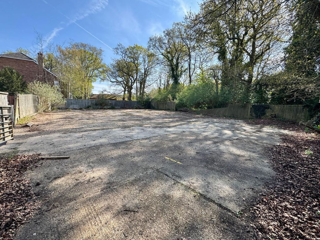 Property photo 2 of 11