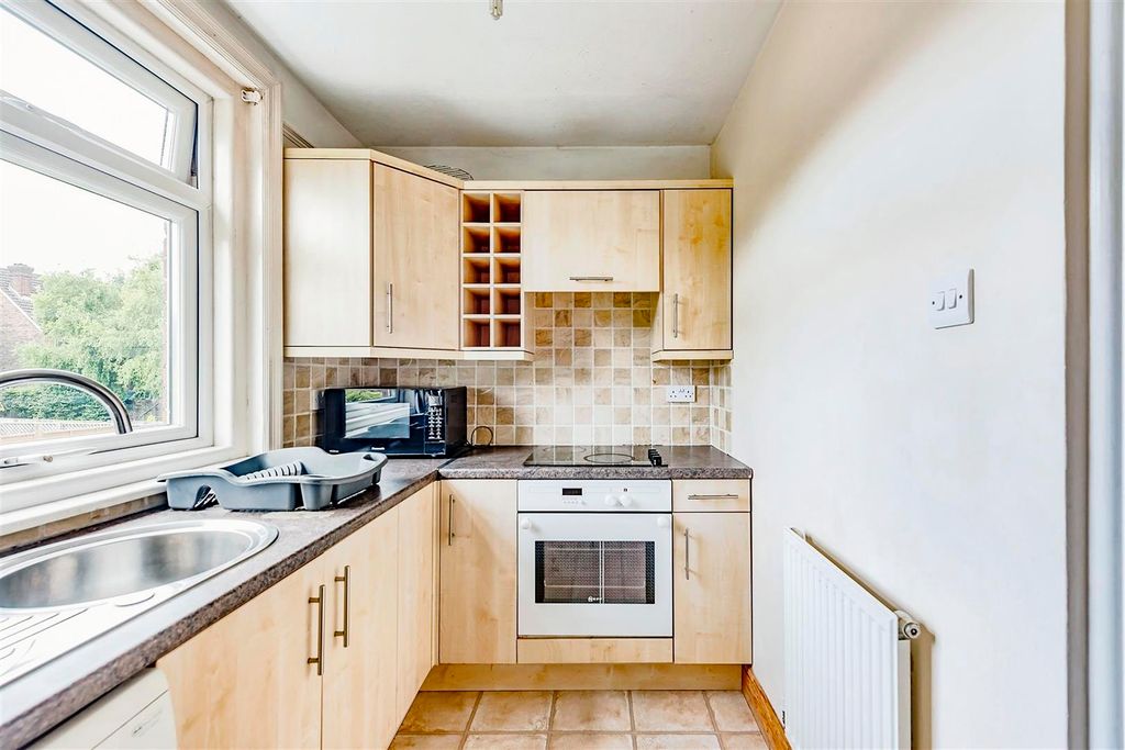Property photo 3 of 11 Image