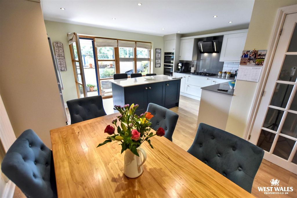 Property photo 2 of 27 22 (15).Jpg