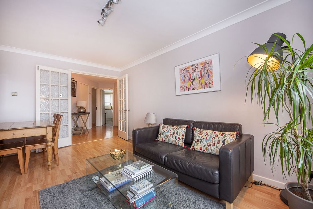 Property photo 2 of 12