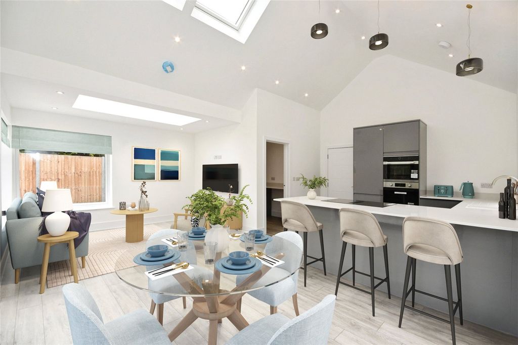 Property photo 3 of 21 Picture No. 22