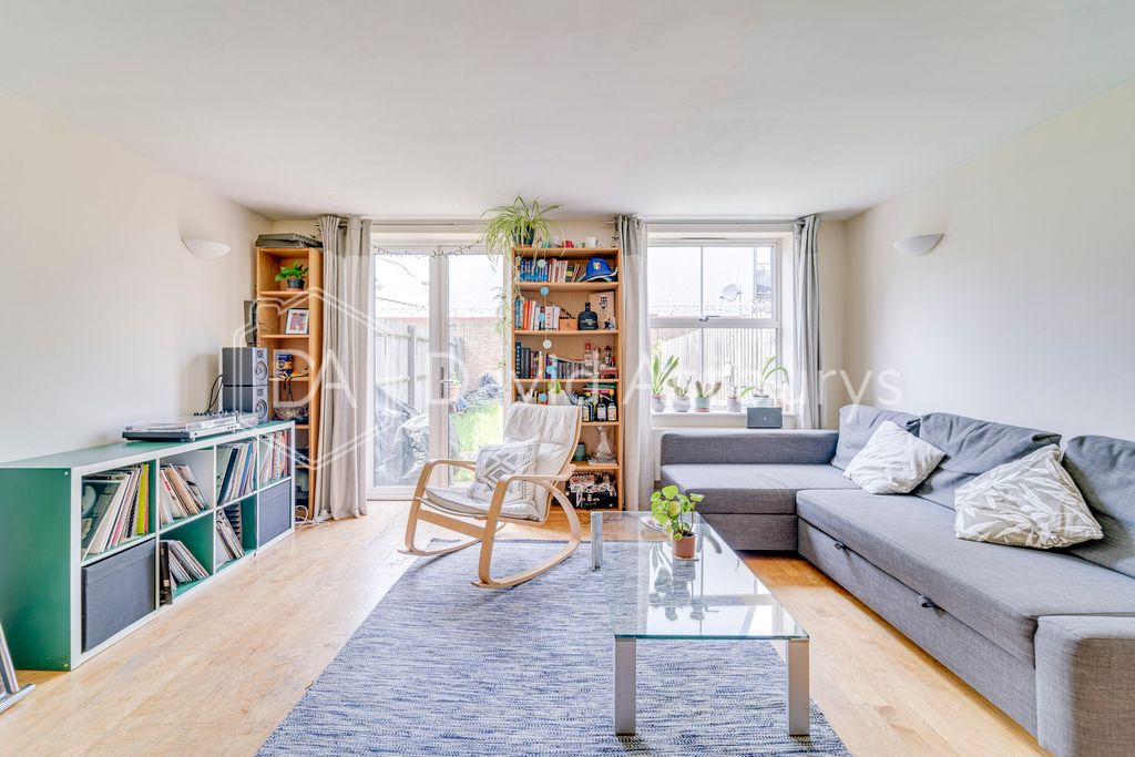 Property photo 1 of 19 Ndb09612_Enfused