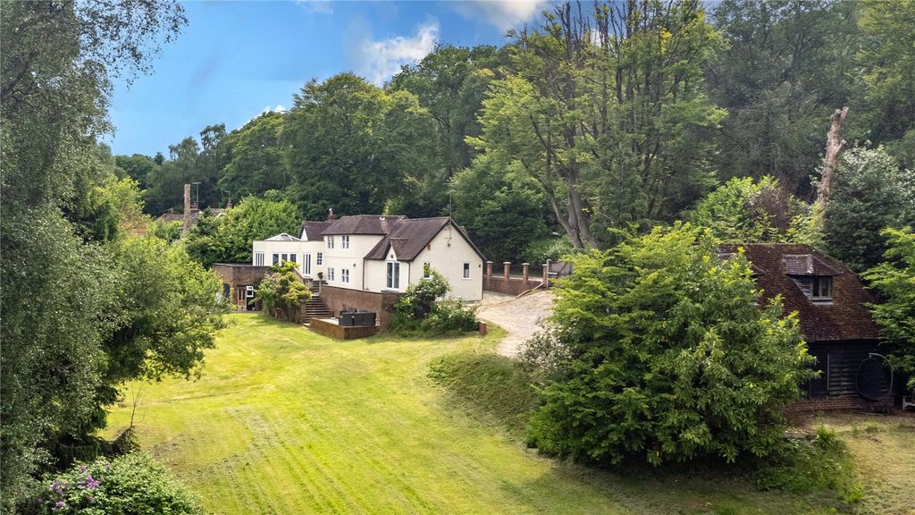 Property photo 1 of 26 Brookview Lodge