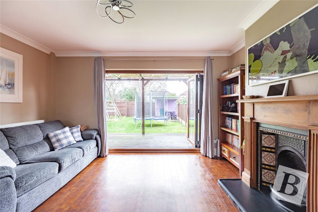 Property photo 3 of 14 Living Room