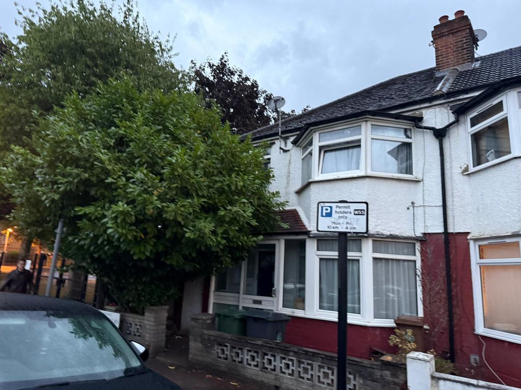 Property photo 1 of 1