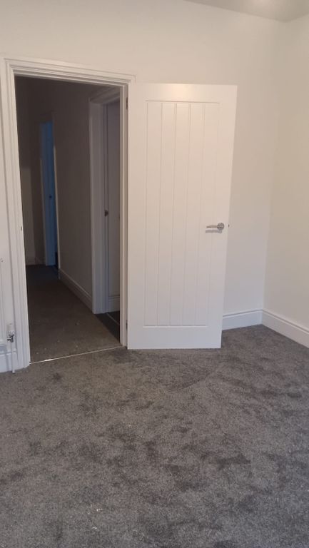 Property photo 3 of 17 Gallery