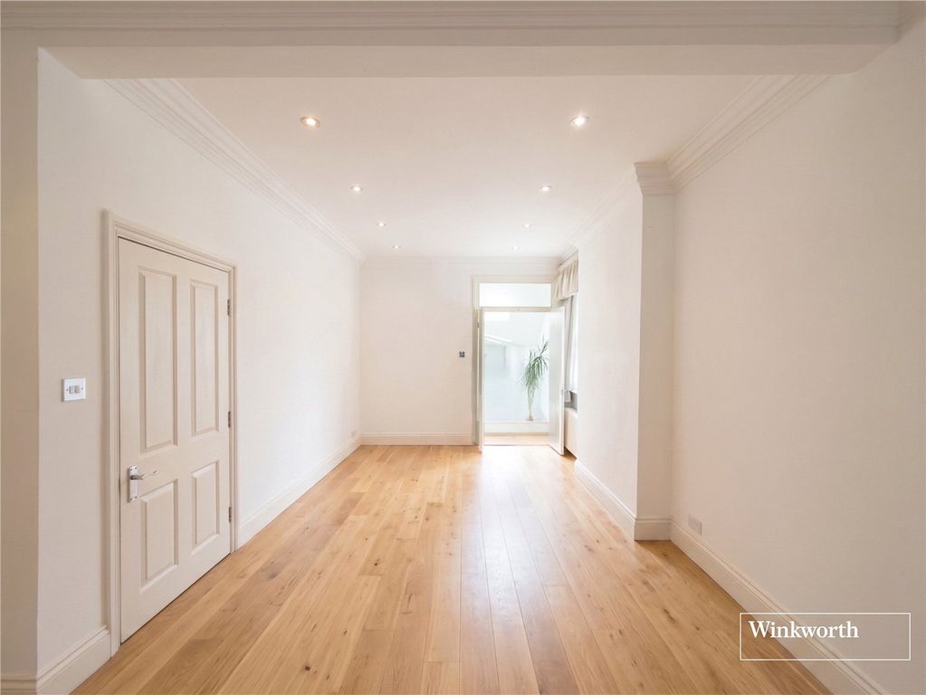 Property photo 3 of 21 Picture No. 35