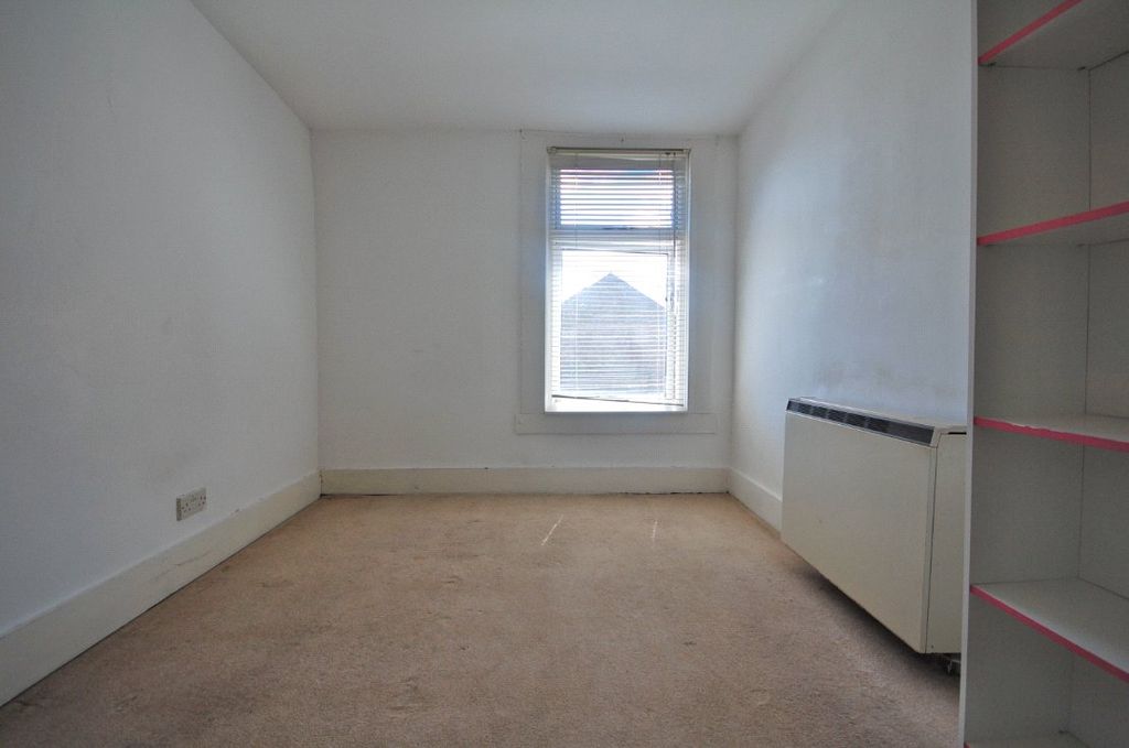 Property photo 3 of 6 Picture No. 09