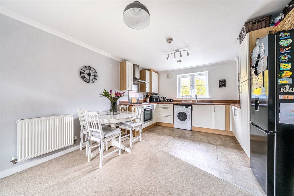 Property photo 2 of 12 Picture No. 08