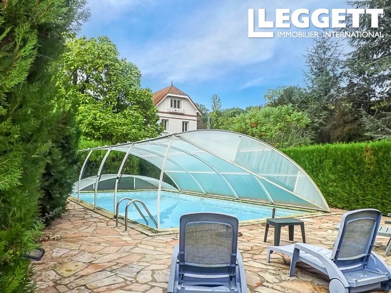 Property photo 2 of 10