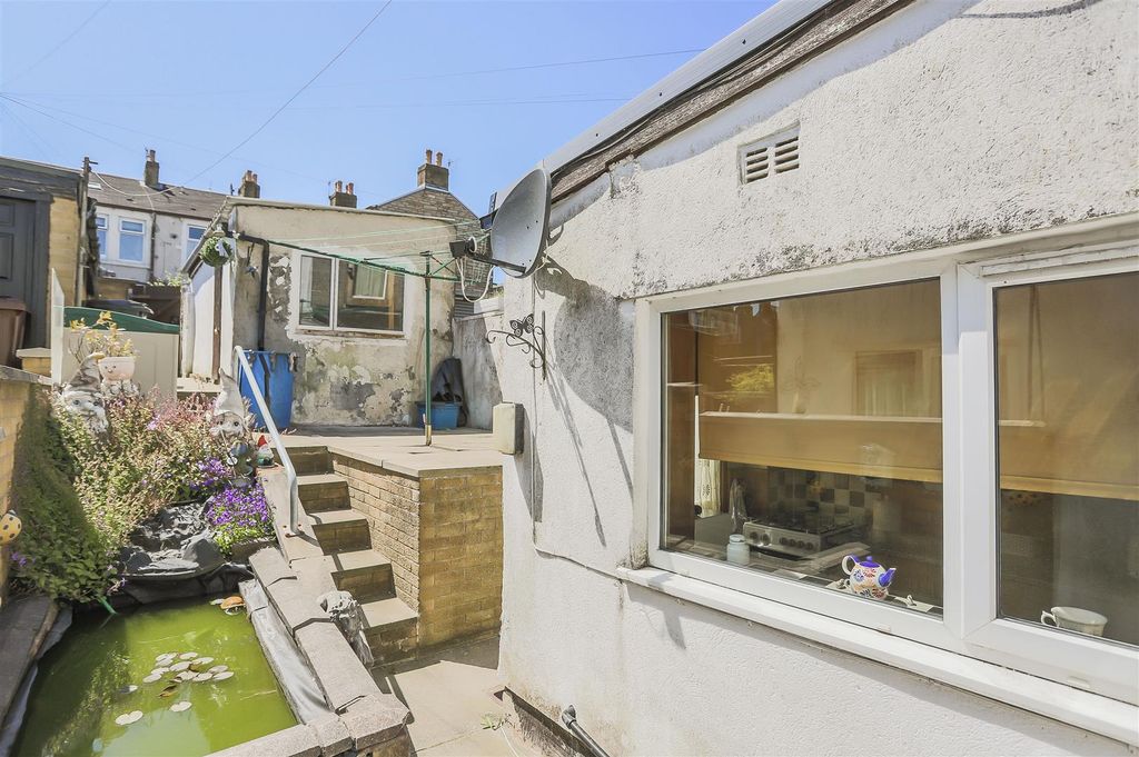 Property photo 3 of 19 13.Jpg