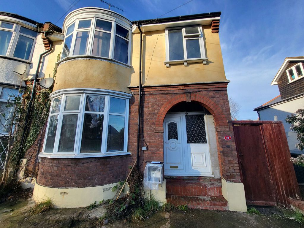 Property photo 2 of 11 Gallery