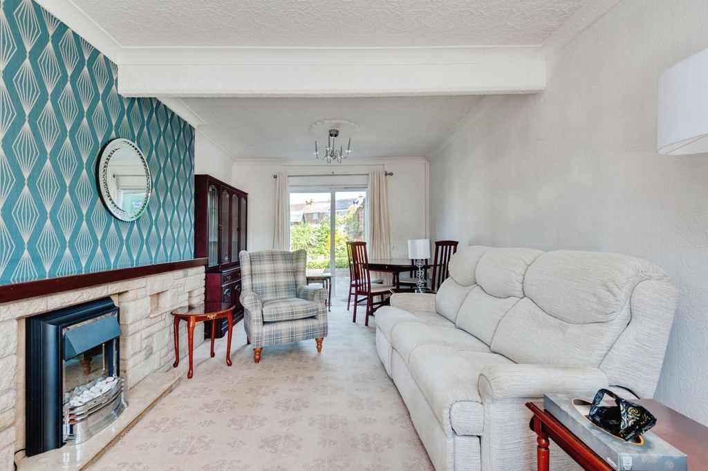 Property photo 3 of 18 Pbox-Img.Jpg