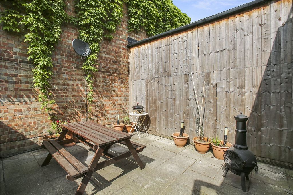 Property photo 2 of 9 Picture No. 02