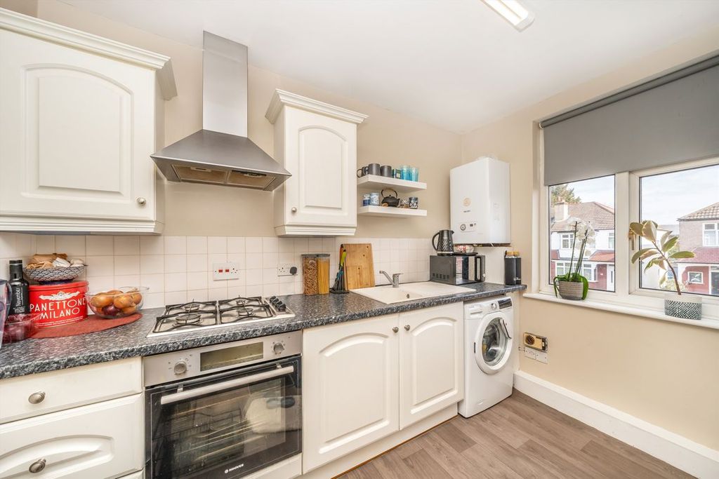 Property photo 3 of 5