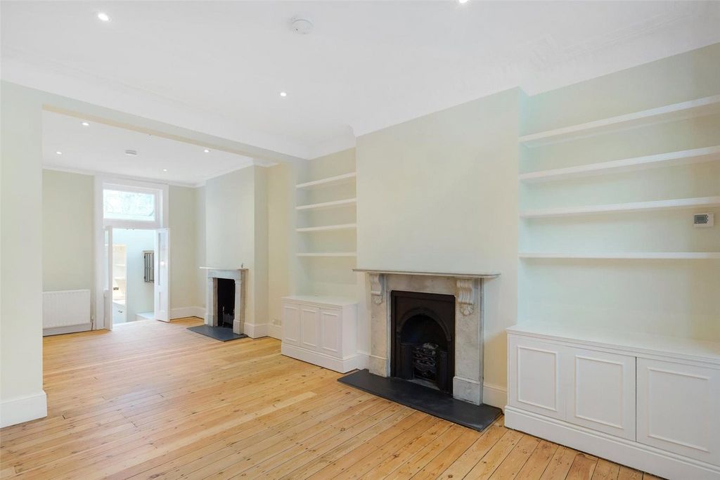 Property photo 3 of 17 Picture No. 25