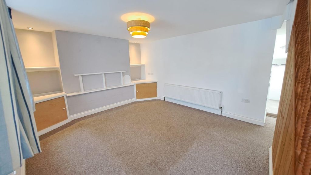 Property photo 3 of 12 Img_2676.Jpg