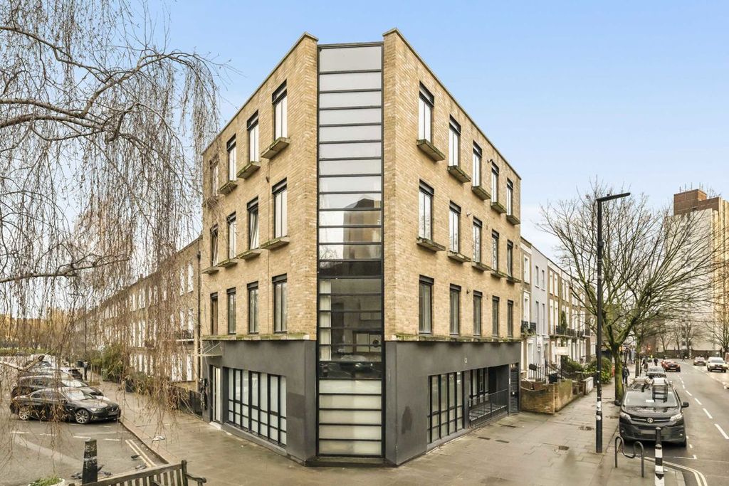 Property photo 1 of 4